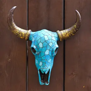 [Turquoise Bull Skull Decor] Mosaic Turquoise Resin Bull Skull Wall Decor - Sculptural Horns Indoor Vintage Animal Skull Collectible Figurine - Versatile Decor Accent Cow Ornament Room 1 Pack