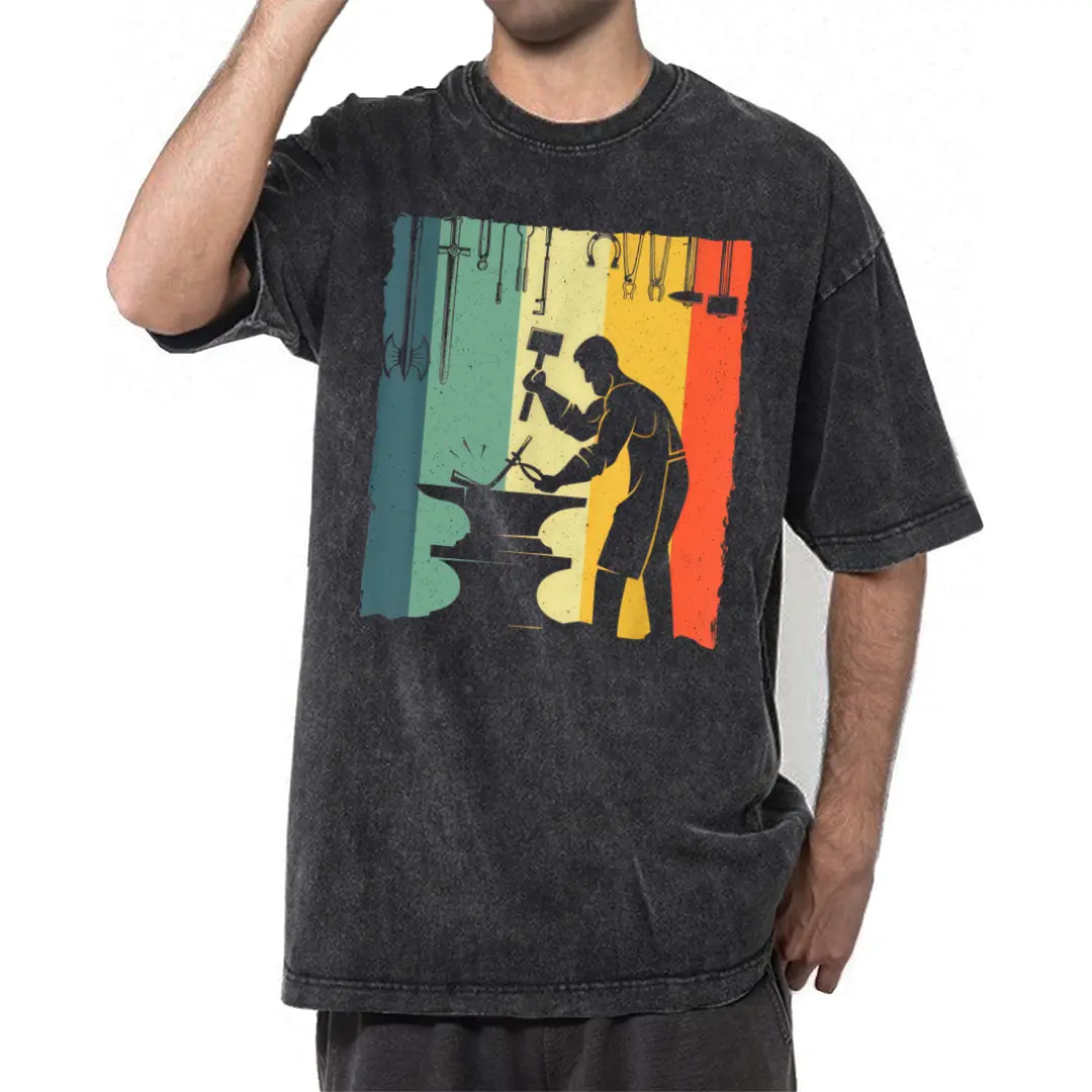 Durable Blacksmith Graphic Tee for Men – Heavy-Duty Metalworking Design with Vibrant Forge Tools, All-Season Casual Round Neck Shirt, Perfect for Metalworkers & Industrial Enthusiasts