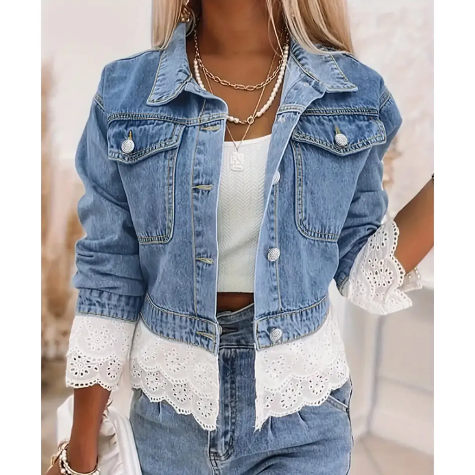 Women's Fitted Long-Sleeve Lace-Trimmed Short Denim Jacket - Spliced Lace Casual Piece with Pockets, Suitable for Spring and Autumn