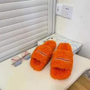 Men Women Winter Faux Fur Slippers Warm Letters Fluffy Indoor Outdoor Slide Sandals Comfortable Fuzzy Flip Flop Slipper 2026 New, Cloud Cushion, Anti-Slip, Warm Plush, Unisex, Home & Bedroom Shoes