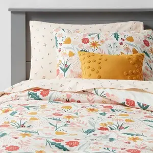 Twin In the Garden Bedding Set with Sheets - Pillowfort