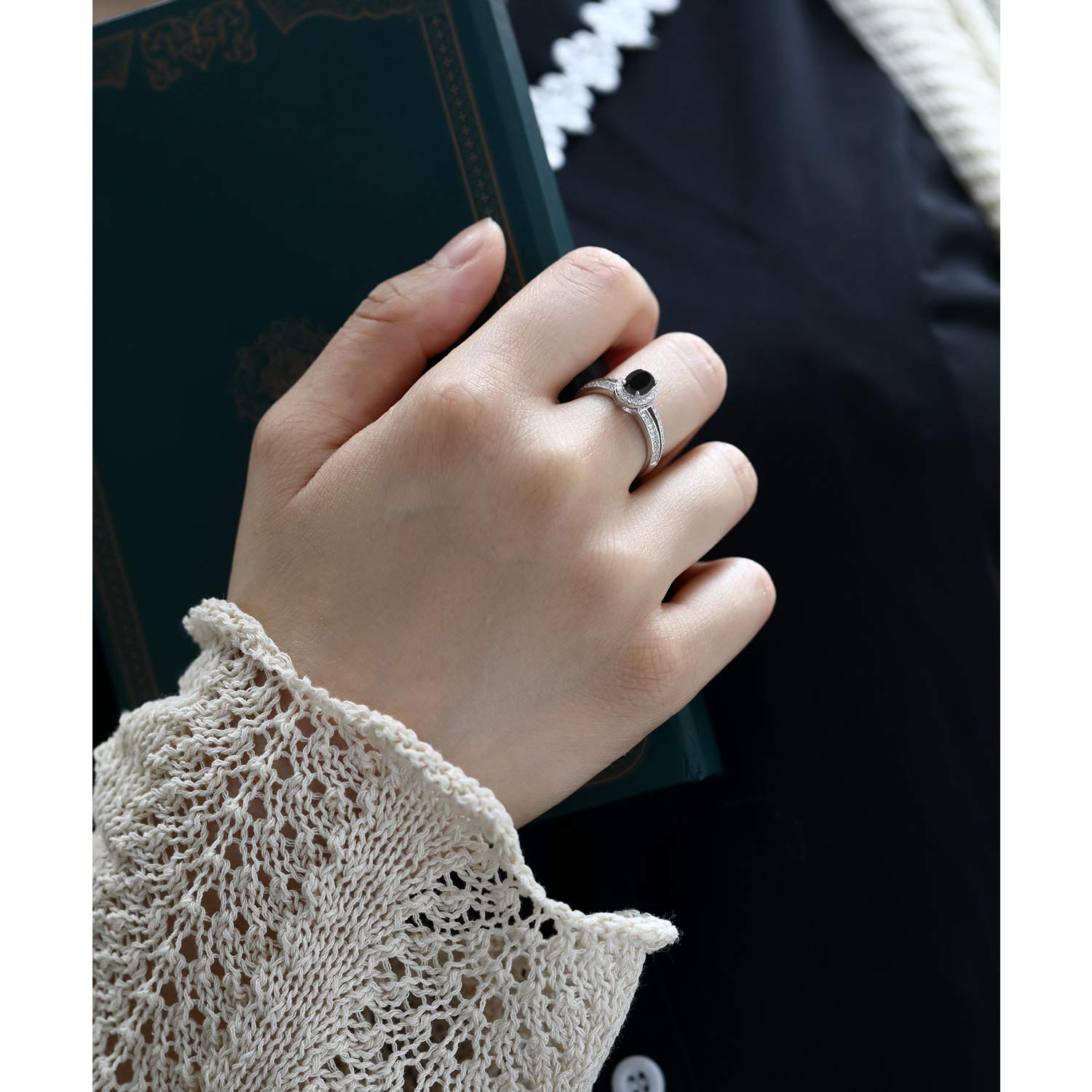 925 Sterling Silver Black Oval Gemstone Ring, Halo Split Shank Band, Vintage Elegant Jewelry for Daily Wear, Wedding, Anniversary, Party