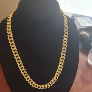 Gold Cuban Link Necklace for Men Women Fashionable Jewelry Gift