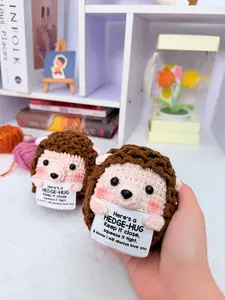 Crochet Hedge Hug Keepsake - Home Decor Figurine, A Warm Little Hug Keepsake for Close Companionship