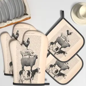 4pcs Heat Resistant Oven Mitts And Potholders Animals Family Oven Mitts And Pot Holders Sets Suitable For Kitchen Decoration, Cooking, Grilling, Baking And Great Holiday Camping Picnics Gifts