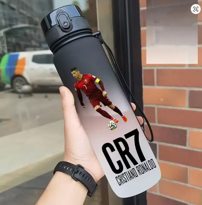 750ml Cristiano Ronaldo Sports Water Bottle Leak Proof Colorful Plastic Cup Drinking Outdoor Travel Portable Gym Fitness Jugs gift
