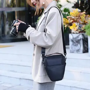 Compact Digital SLR Camera Bag, Portable Crossover Camera Bag, Breathable Nylon Professional SLR Photography Bag, Canon Nikon Camera Bag, Lightweight Shoulder Bag With Adjustable Shoulder Strap (Black)