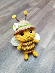 Handmade Crochet Bee – Adorable Stuffed Toy for Bee Lovers