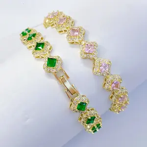 Women's Fashion Romantic Clover Charm Bracelet 14K Gold Plated Clover Bracelet Zircon Elegant Bracelet