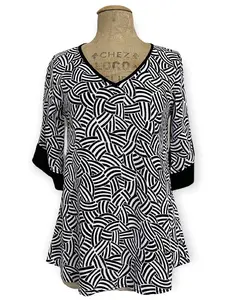 Black & White Deco Waves 1930s Inspired V-Neck Kimono Top