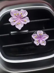 Cute Peach Daisy Car Air Freshener Clip, Floral Design Vent Accessory, No Fragrance, Universal Car Interior Decoration