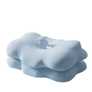Herbal cloud pillow protects the cervical spine
