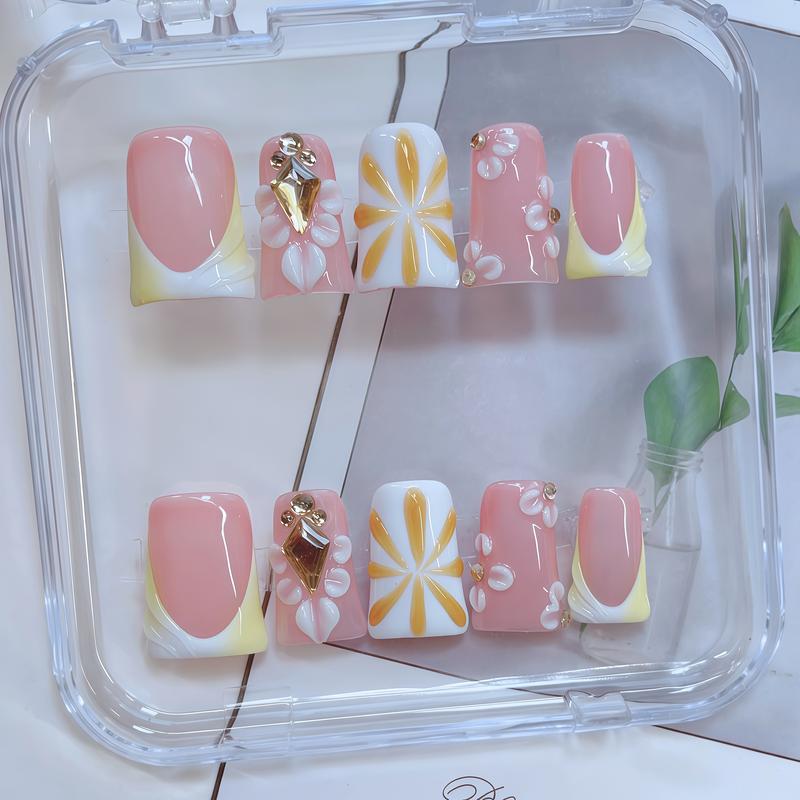 3D Floral Nails & Bling Fake Nails, Cow Pattern French Tip & Pink Bow And Pink Little Flower Accents, 10pcs/Set Fashion Handmade Press on Nails, For Women Girls Nail Art, Effortless Press on Nails / Anicure Setf. Duck Nails, Short Nails. Nail Supple