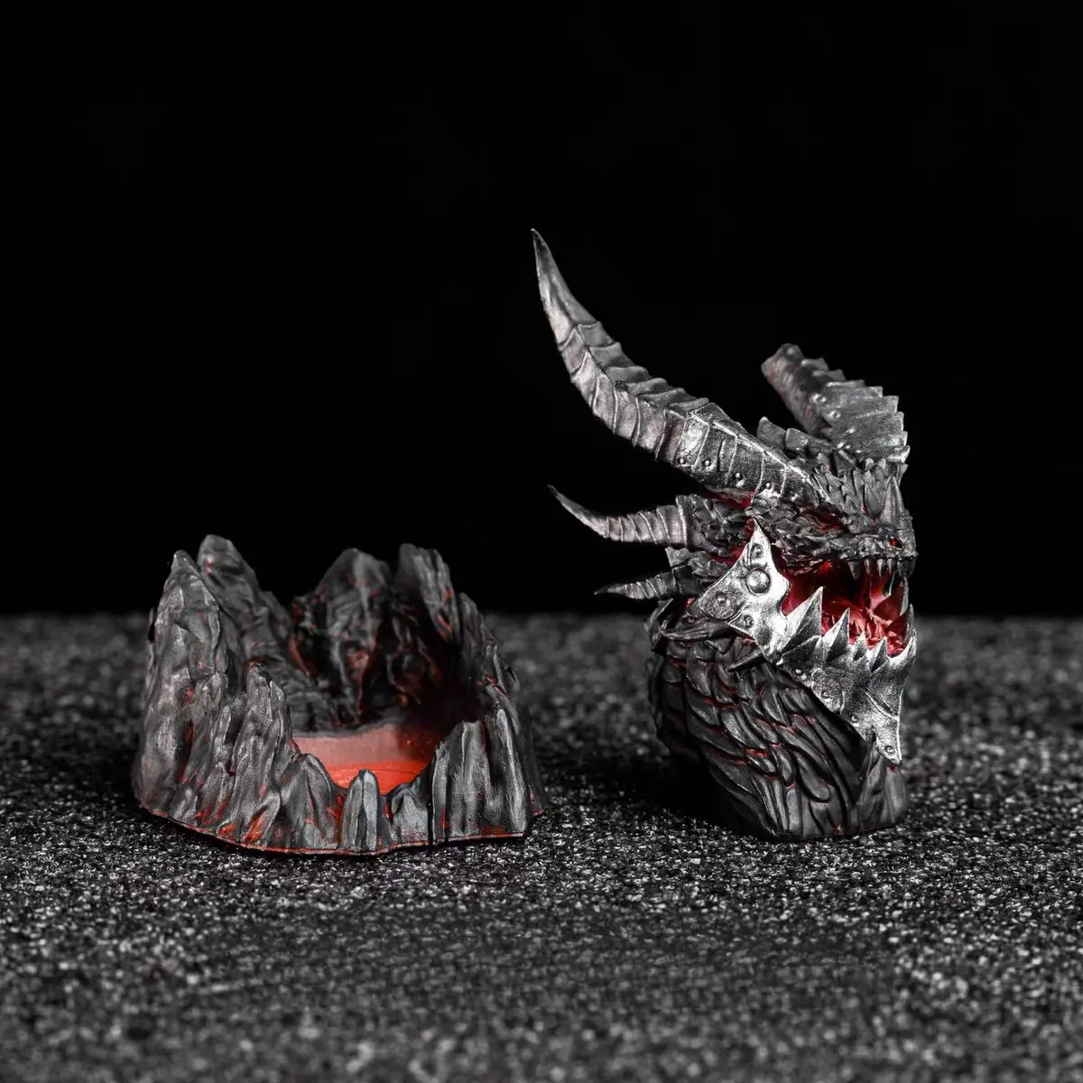 Keycaps for World of Warcraft peripherals - Deathwing, the Demon King, for Alliance and Horde - personalized, three-dimensional, transparent, handcrafted keycaps