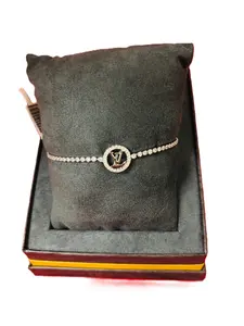 CLEAR DIAMOND BRACELET