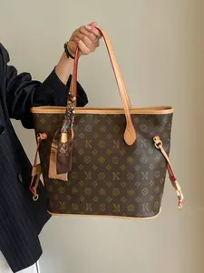 Elegant Women's Tote Bag, Classic Print, Classic Daily Use, Large Capacity, Luxurious Design, New Arrival 2026, Versatile and Stylish