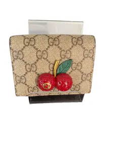 Pre-owned GUCCI canvas Small Leather Goods GG Monogram Cherry Supreme Wallet with Iconic Design and Red Cherry Detailing