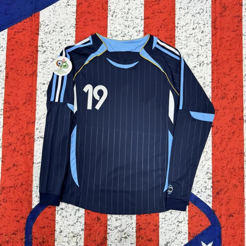 2006 World Cup Argentina Lionel Messi 19 Away Long Sleeve Vintage Soccer Jersey Quick Drying