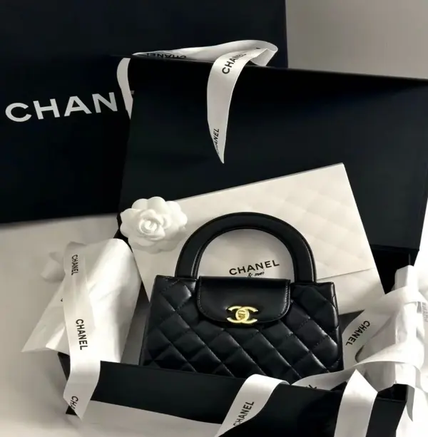 ‮ LENAHC  ‬Kelly Top Handle Mini Bag, Black Quilted Lambskin Leather Gold‑Tone CC Logo Hardware Chain Crossbody Shoulder Handbag
