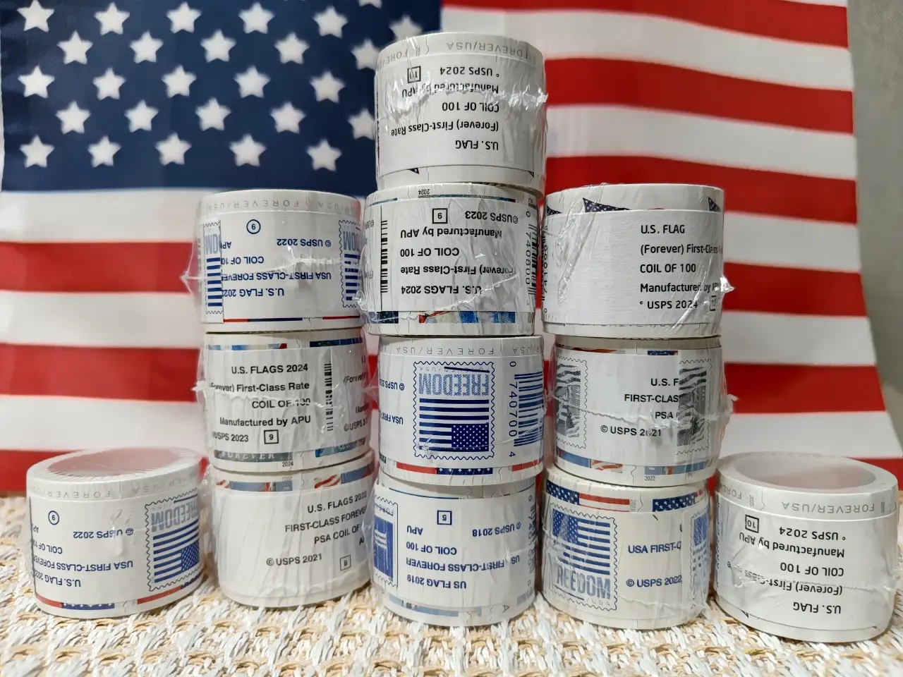 2023 2024 2025 Vintage Patriotic Self-Stick Embellishment Roll 100pcs, Peel & Stick Craft Accents for Tumbler Customization, Resin Casting & Journal Layout DIY Projects