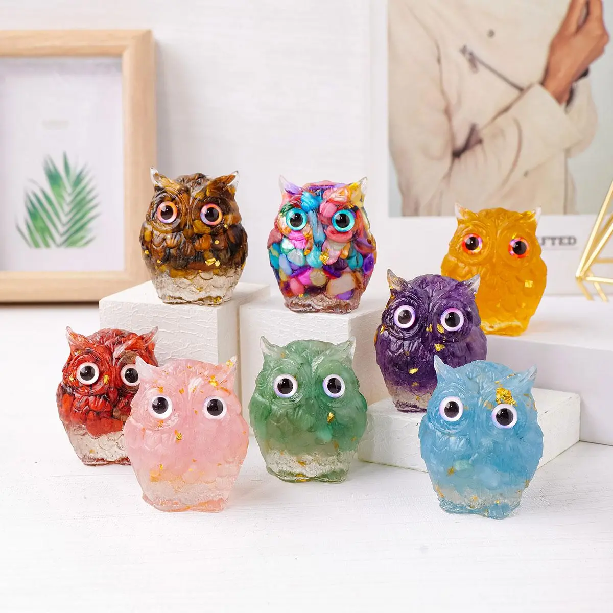 Natural Crystal Stone Gravel Owl Figurine, 1 Count Handmade Resin Craft, Small Decorative Ornament for Home & Office & Gift Collection, Collectible Figure Decor, Indoor Home Decoration, Living Room Decor, Ornaments Statues, Statue Figurines