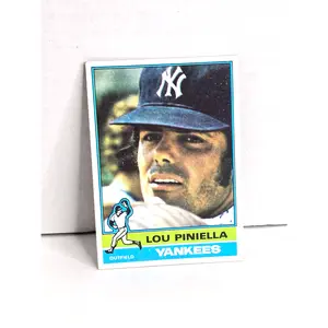 Lou Piniella Yankees Baseball Card 1976 Topps No. 453