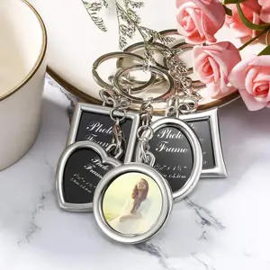 Creative Metal Photo Frame Keychain – Insert Photo Heart Pendant, Personalized DIY Keyring for Car/Phone, Gift for Friends, Lovers & Friendship
