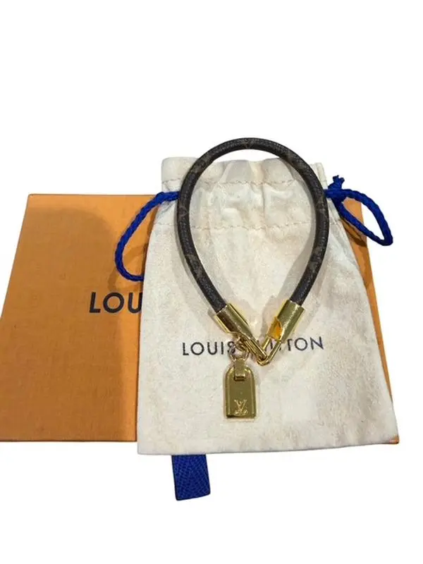 Pre-owned Louis Vuitton Travel Tag and Nanogram Bracelet Full Set Perfect for Daily Use