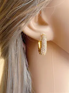 Women's Elegant Zirconia Earrings, Hollow Design for Daily Wear, Perfect Gift for Special Occasions, Fashion Jewelry for All Seasons, Versatile Earrings