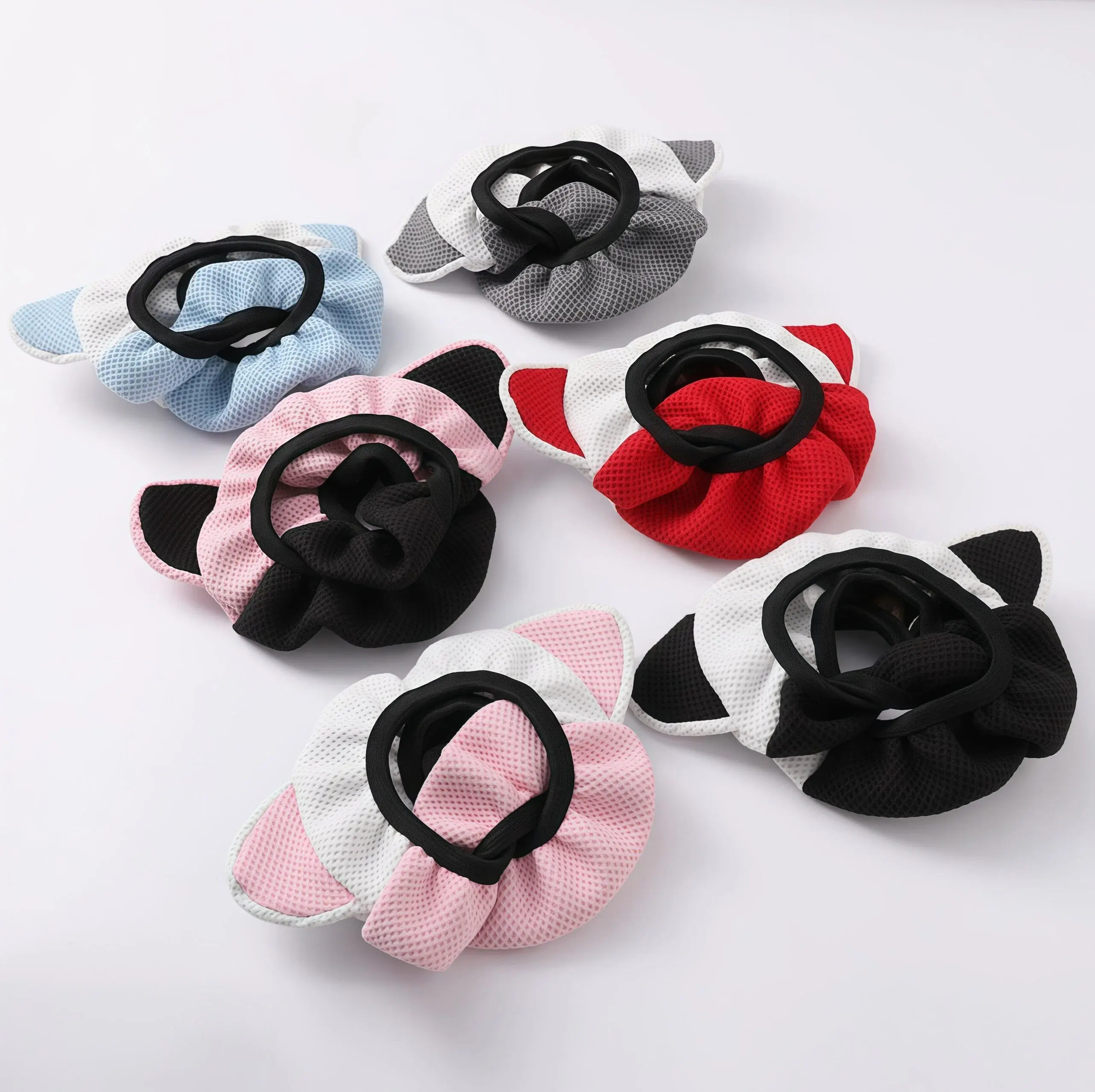 Cute 3D Cat Ear Car Steering Wheel Cover, Breathable Waffle Mesh Anti Slip Auto Steering Protector, Universal 37-38cm Elastic Stretch Steering Wrap, Girly Color Block Cute Car Interior Decor Accessory for Women Daily Driving Vehicle