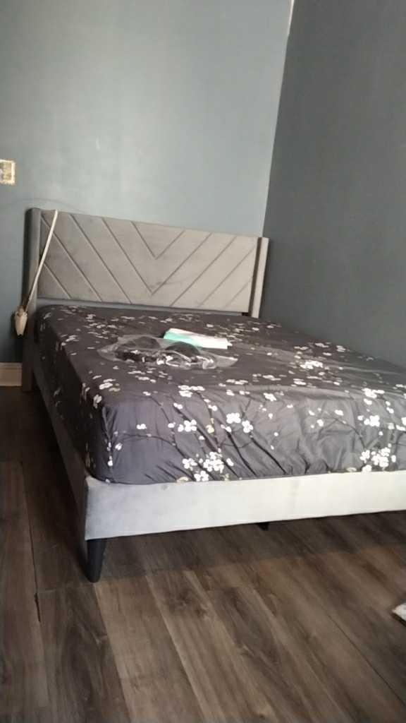 Item: Light Gray, Full