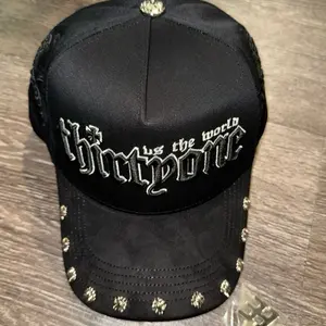 THIRTY ONE HATS - (31 VS THE WORLD)