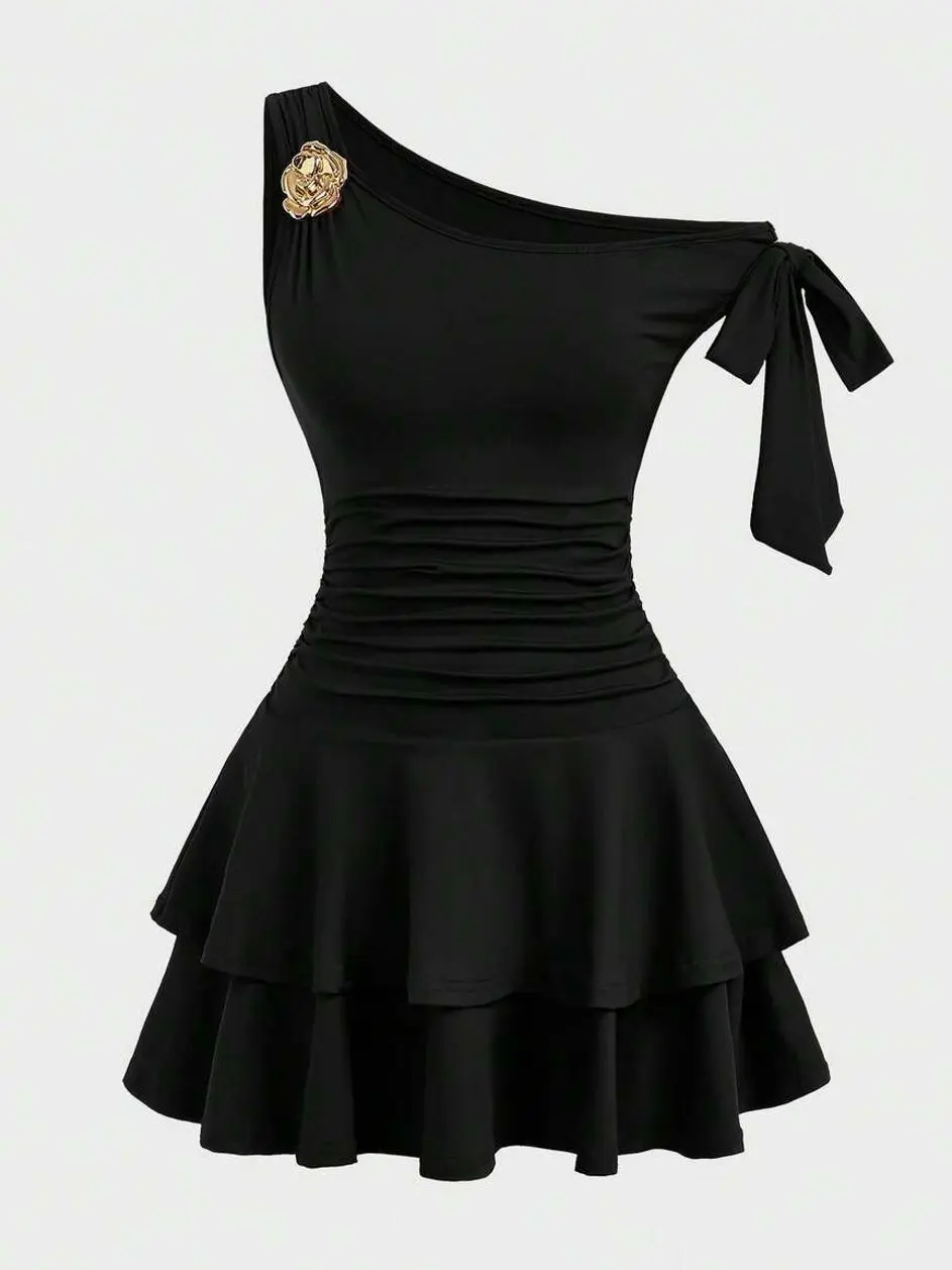 Teen Girls Brown Ruched Shoulder Dress, Metal Flower Decor Asymmetric Neck Ruffle Fashionable Party Dress