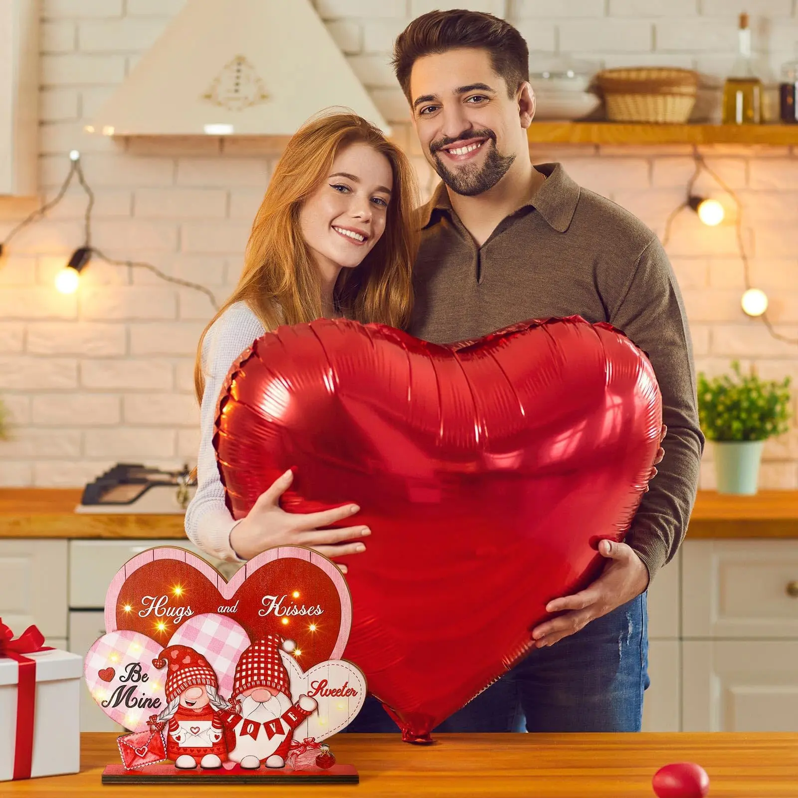 Valentine's Day Decor, Wooden Wall & Tabletop Decoration, Perfect Gift for Family & Parties, Vintage Hugs & Kisses Sign
