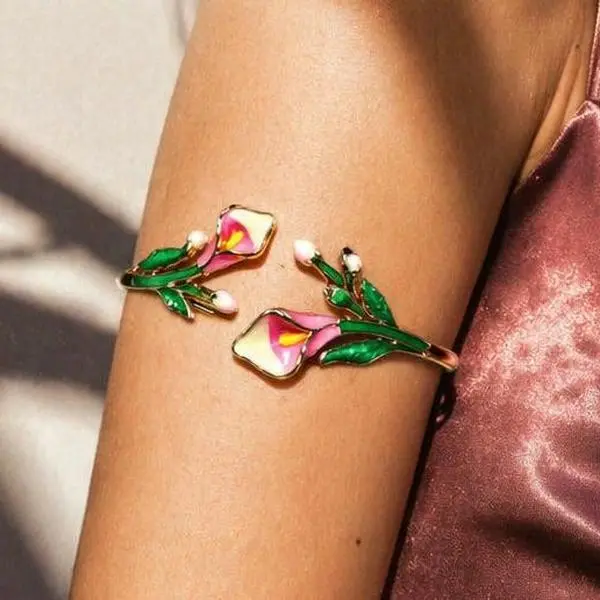 Women's Calla Lily Flower Armband Bracelet & Bangle - 15cm to 21.5cm, No Slipping Down, Everyday Anniversary Costume Jewelry Gift, Calla Lily Flowers, Armband Bracelets & Bangles, Prevents Fading Or Peeling, Upper Arm, Thick Wrist