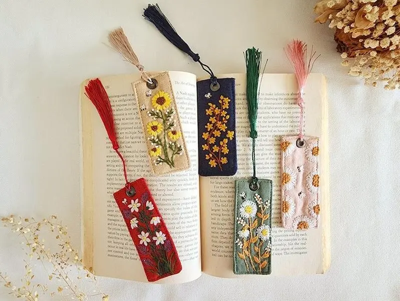 Floral Embroidered Bookmark, Cute Handmade Flower Bookmark, Linen Hand Embroidered Bookmark, Unique Gifts For Book Lovers