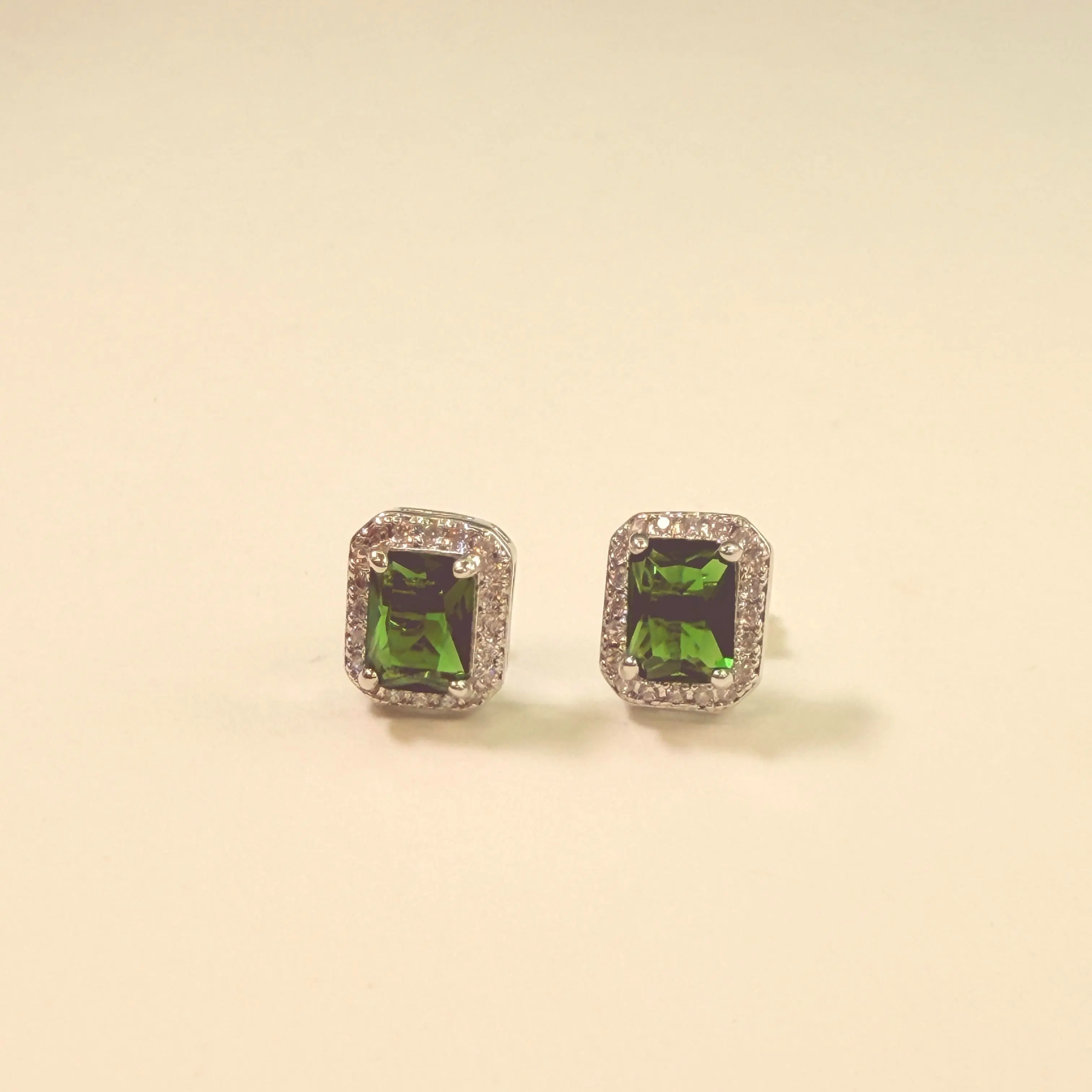 Emerald Cut Stud Earrings for Women, Vintage-Style Green Gemstone Costume Jewelry with a Regal Velvet Finish, Vintage Earrings, Emerald Earrings