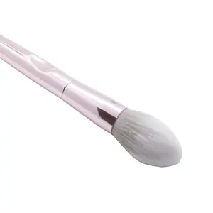 My TBrush – Tapered Highlighting Brush  Soft, Silky Precision Highlighter Brush  Premium Synthetic Hair, No‑Shedding, Cruelty‑Free