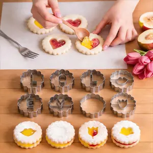 Valentine's Day Linzer Cookie Cutters Set, Stainless Steel Round Scalloped Cookie Cutters with Heart, Lips & Tulip Inserts, Durable DIY Dessert Tools for Valentine, Engagement, Wedding & Anniversary Desserts