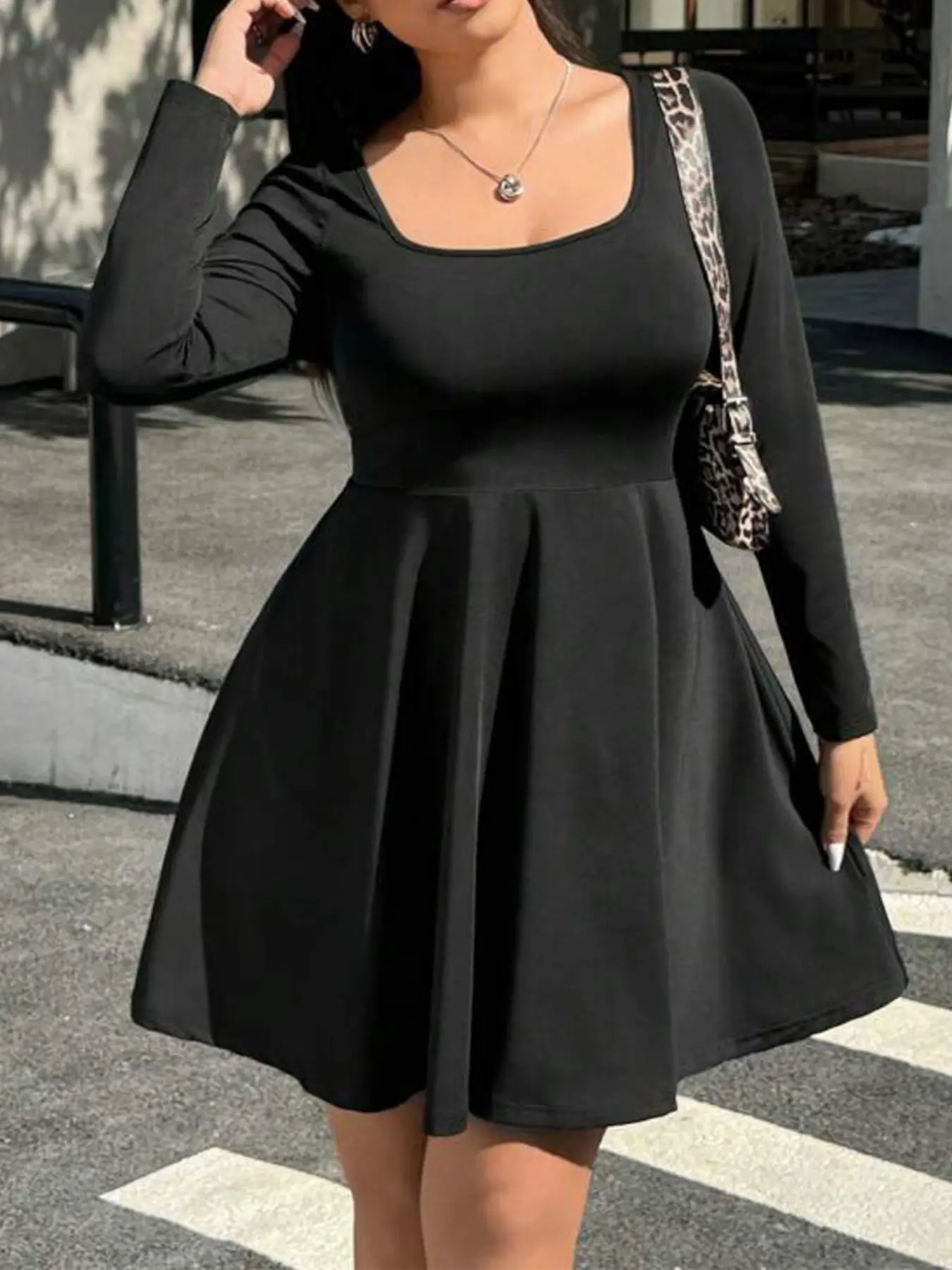 Plus Size 1 Piece Women's Black Square Neck Long Sleeve Fitted & Flared Mini Dress, TikTok Plus Size 1 Piece Women's Black Square Neck Long Sleeve Fitted & Flared Mini Dress, TikTok
