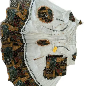 Traditional Chaniya Choli Indian Dress for Women - Classic Style - clothing Snack