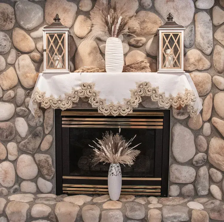 Linens Art And Things - Gold Lace Mantel Scarf (19" x 90")