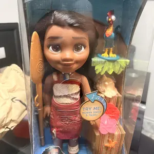 Disney Moana 2 My Singing Friend 14" Moana Doll & Heihei - Singing, Talking, 15 Phrases, 6 Accessories, Perfect Gift for Kids Ages 3+