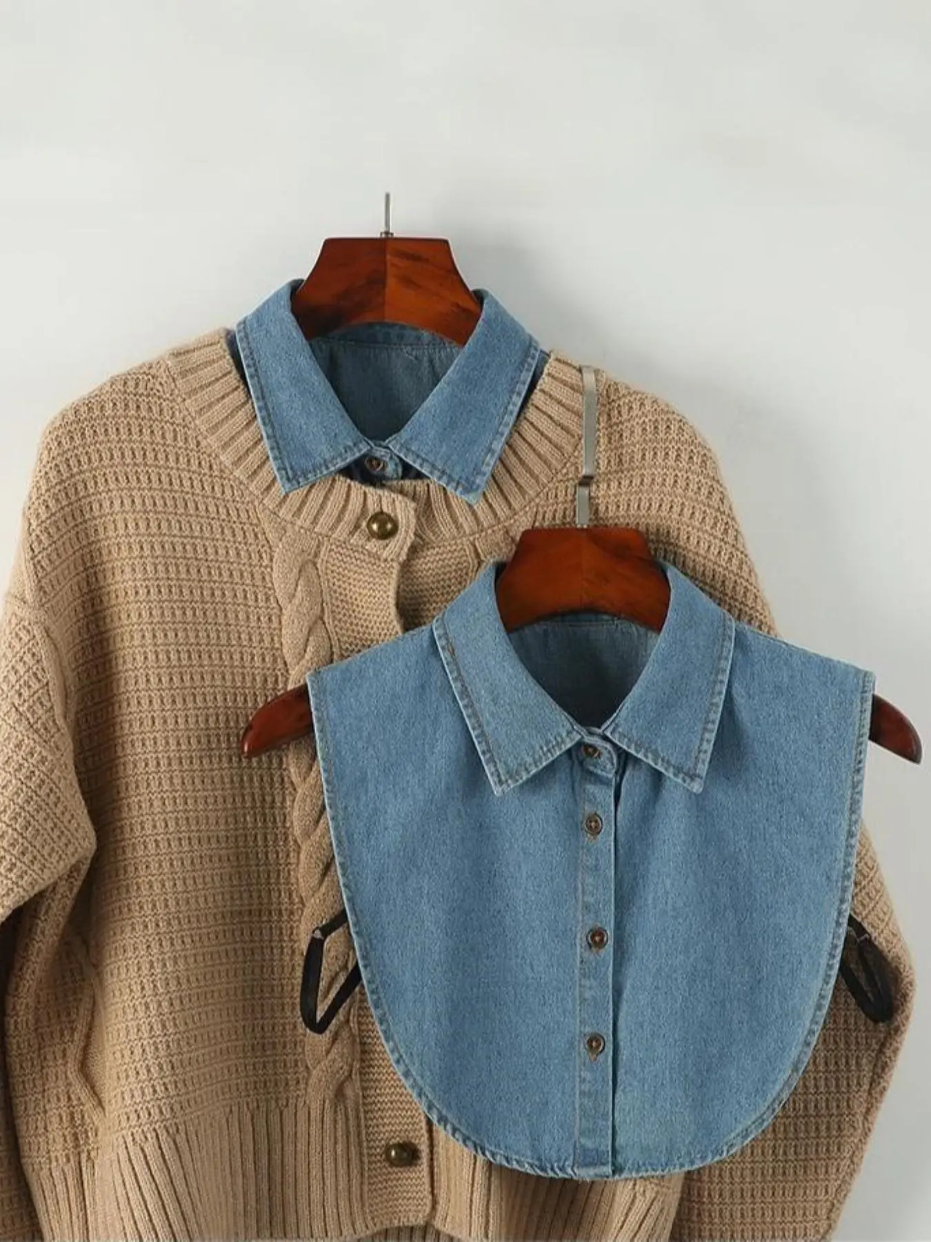 Men's and women's denim false collars Shirts are simple, Minimalist and versatile, making them a must-have for layering. They are suitable for various Everyday occasions such as daily life and the workplace.