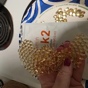 Product Review of Micro Ingredients Vitamin D3 K2 5000IU Softgels | Infused with Sunflower Seed Oil, Vitamin K2 MK7 + Vitamin D Supplement, Non-GMO, No Gluten from P**e