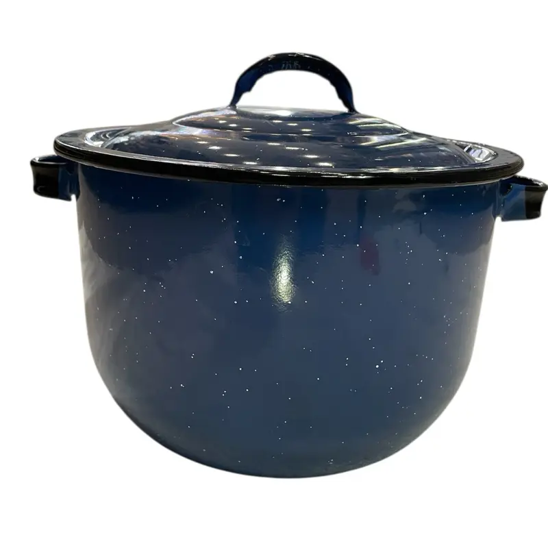 Olla de peltre -  como para 5 tasas de Comida son bien bonitos y traído de Guatemala