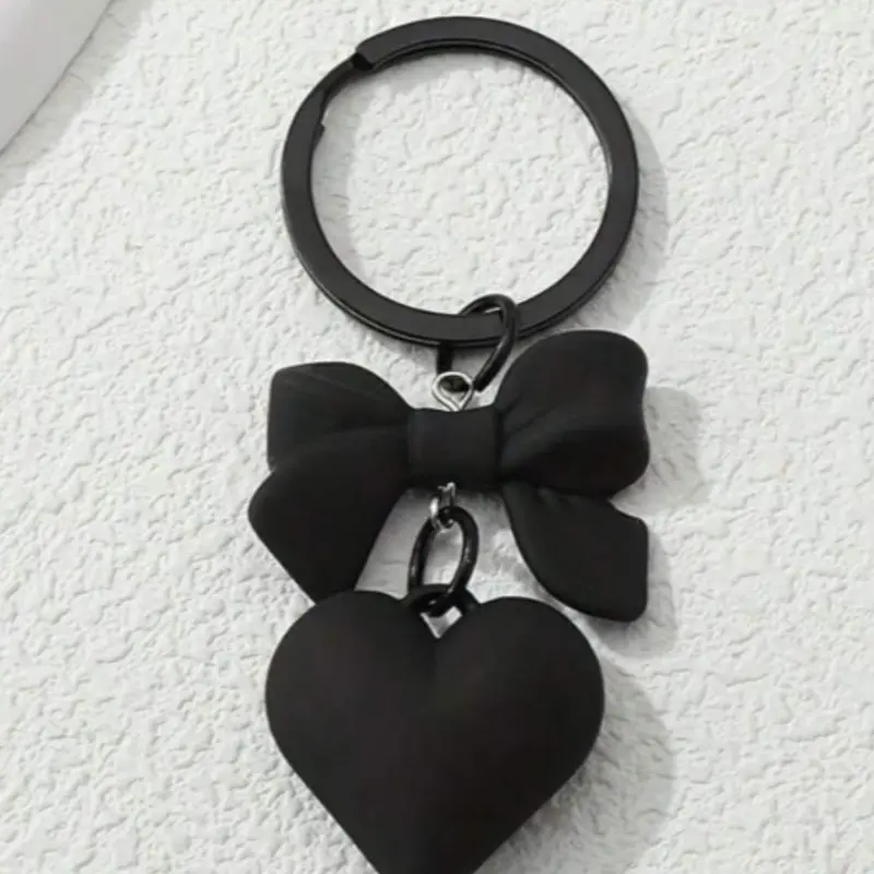 1pc Women Y2K Style Matte Heart Shaped Stylish Keychain, Heart Design Keychain, Cute And Cool Personality Gift Keyring Pendant For Best Friends, Cute Keychains