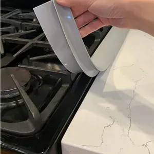 1PC/2PCS Organic Silicon High Temperature Resistant Kitchen Gap Strip, Oil And Dirt Resistant Gas Stove Gap Soft Sealing Strip Silicone Gap Plug Kitchen Stove Counter Gap Cover - Flexible Stove Space Filler