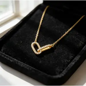 Women's Dainty Paperclip Pendant Necklace - Minimalist Open Oval Choker Jewelry