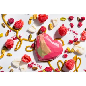 Raspberry Pistachio Heart Bar